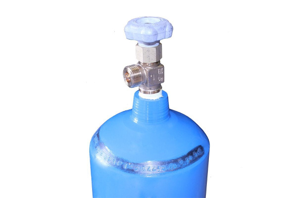 Баллон 20 л (159) (плоск. дно, синий, W27.8, с кольцом) Кислород с ВК